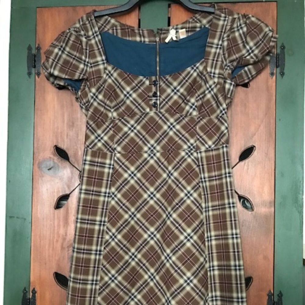 SOLD -  Fully Lined Plaid Dress - Size 4 - EUC
